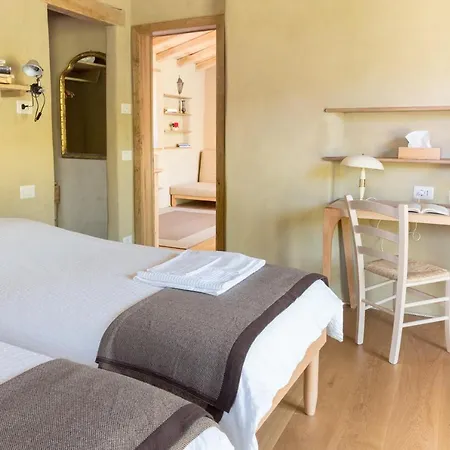 Tenuta Le Pianore * Чиниджиано