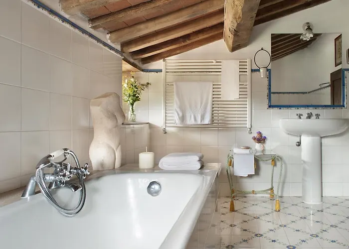 山林小屋 Tenuta Le Pianore 奇尼基亚诺